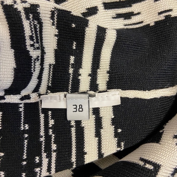 Graphic Balenciaga Knit Top - Picture 6 of 6